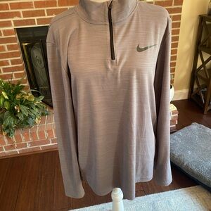 Men’s Nike long sleeved dri fit half-zip size M